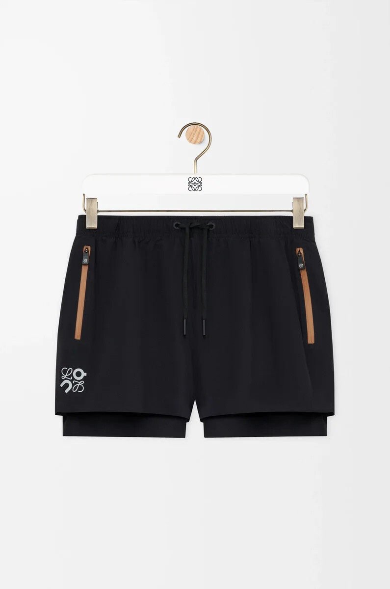 pantalones cortos de rendimiento en tejido técnico negro