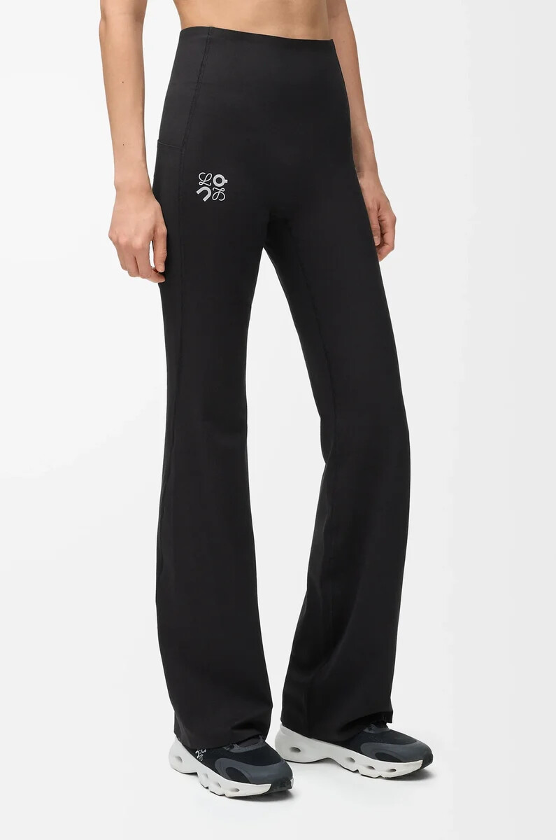 pantalones bootleg suaves en jersey técnico negro