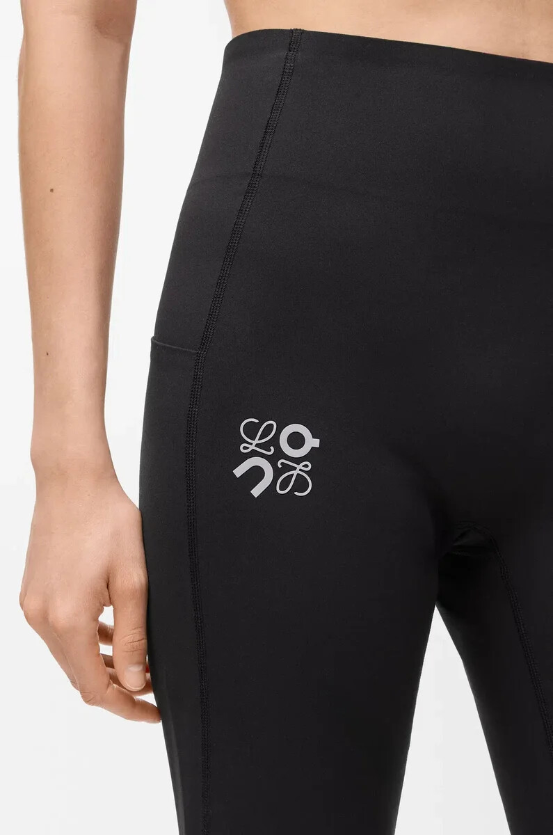 pantalones bootleg suaves en jersey técnico negro