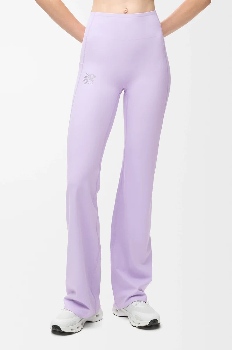 pantalón bootleg suave en jersey técnico lila