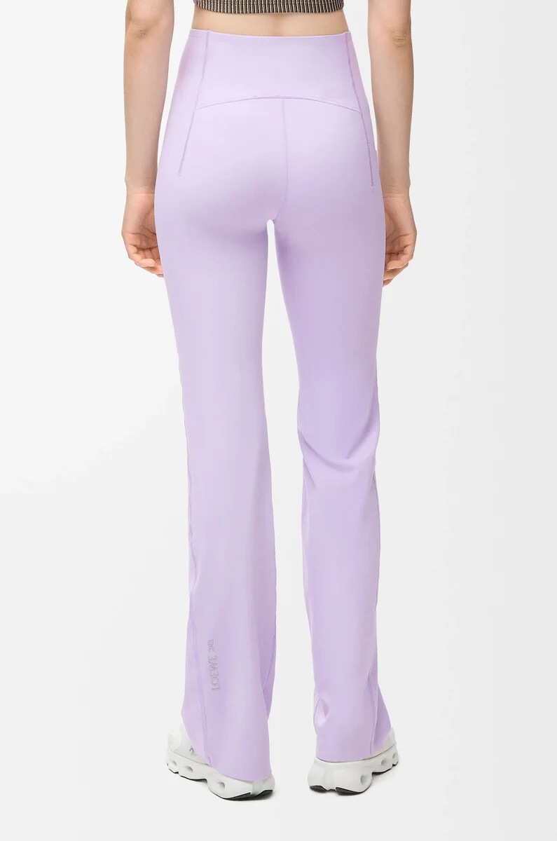 pantalón bootleg suave en jersey técnico lila