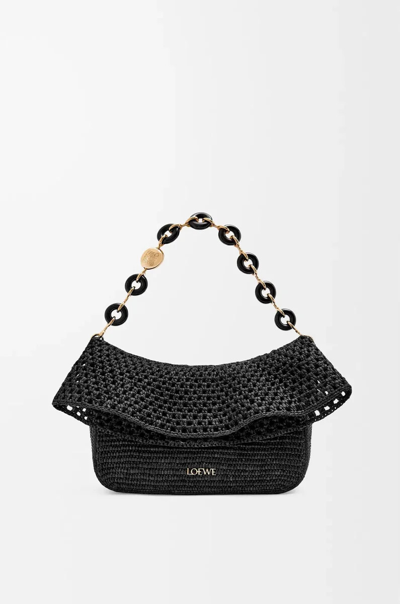 bolso mediano ola en rafia y piel de becerro negro
