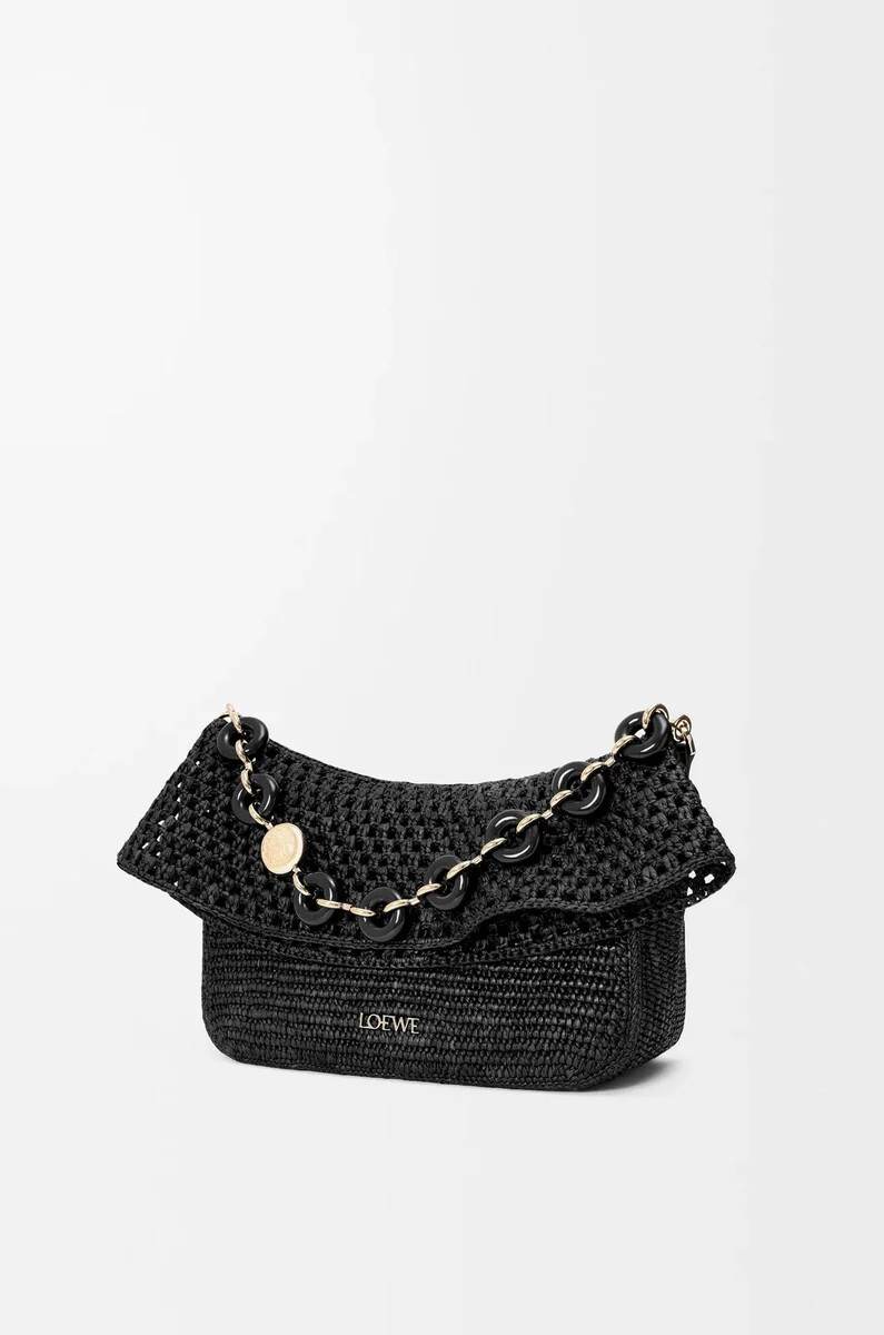 bolso mediano ola en rafia y piel de becerro negro