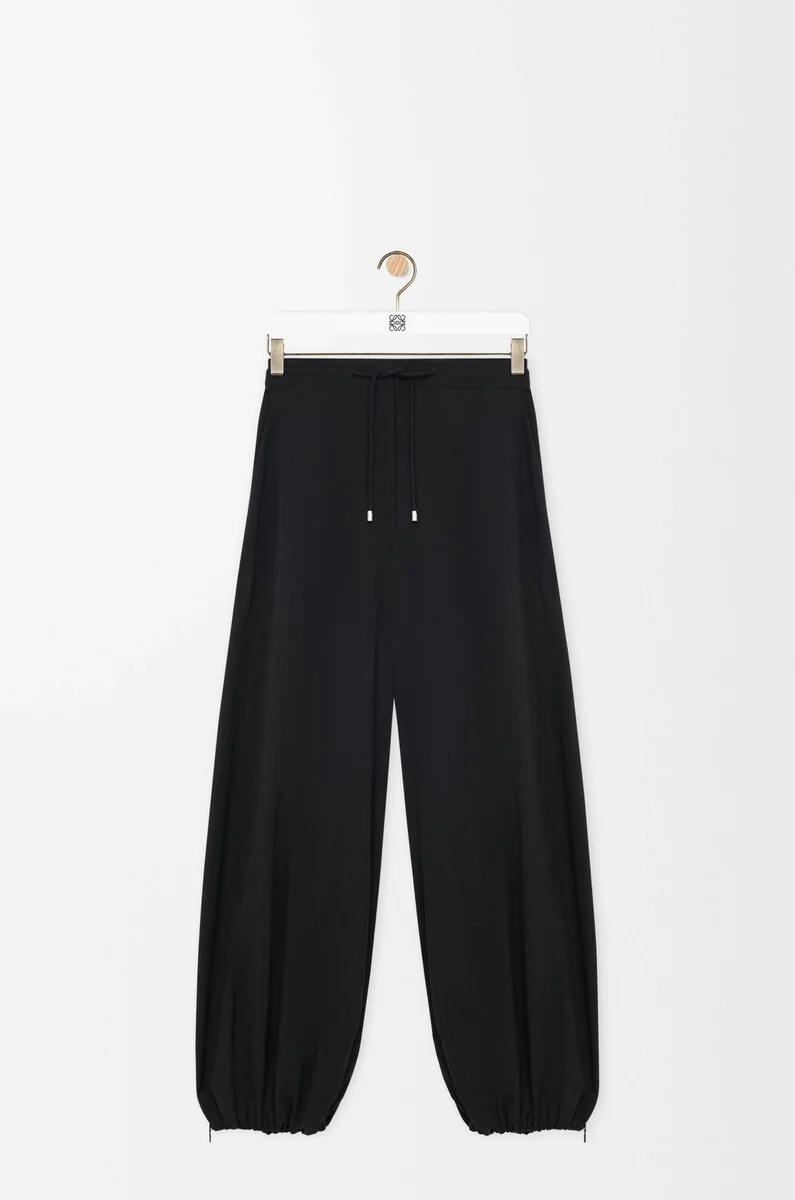 pantalón en tejido técnico negro