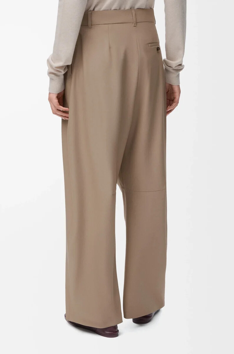 pantalón barril de lana arena