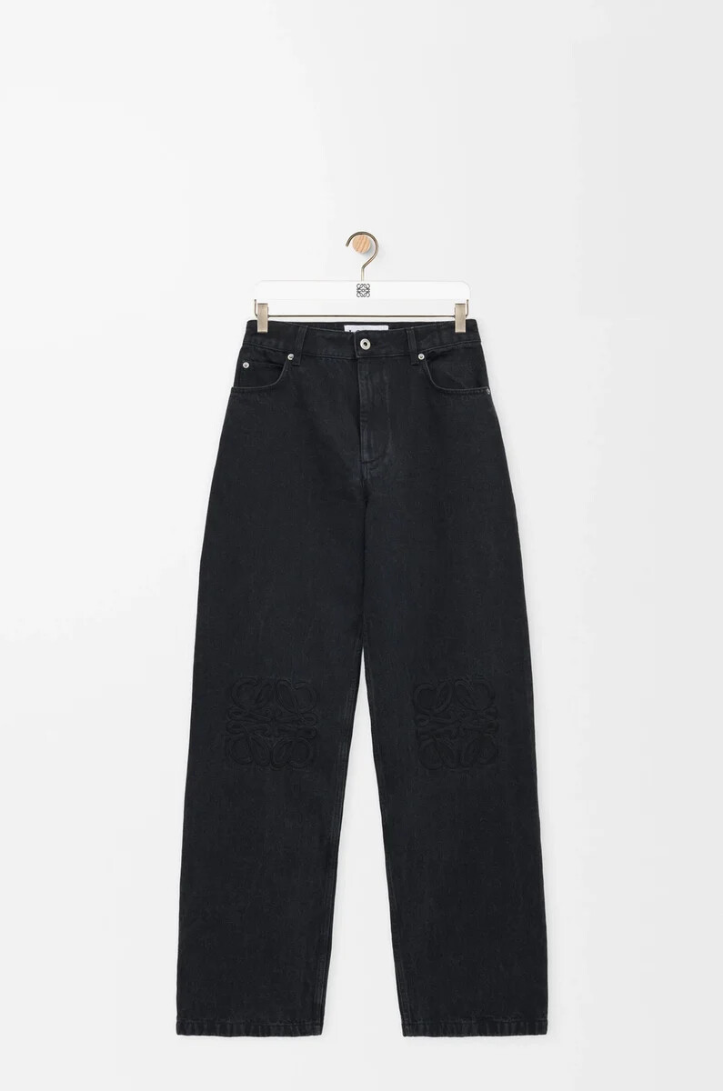 vaqueros holgados con anagrama en denim negro