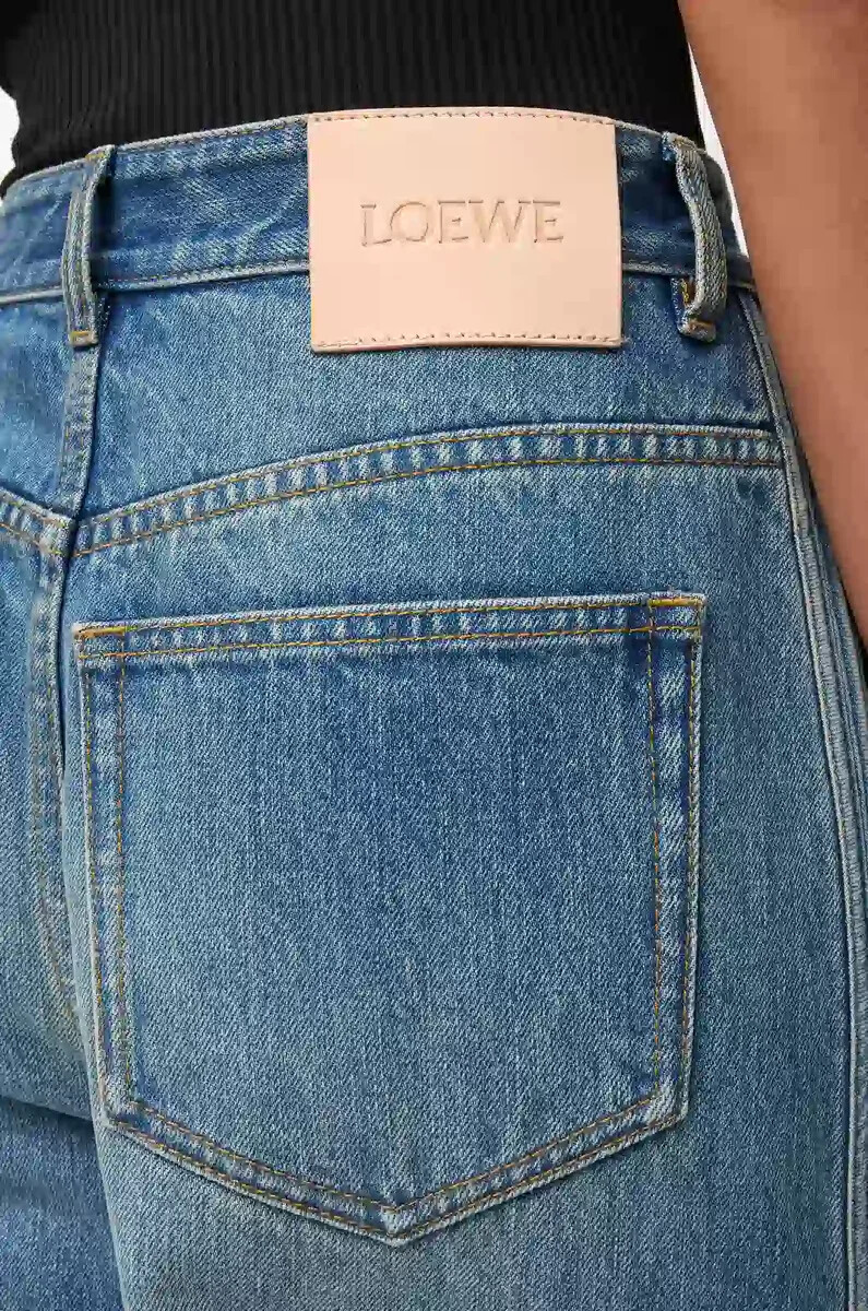 vaqueros en denim azul denim