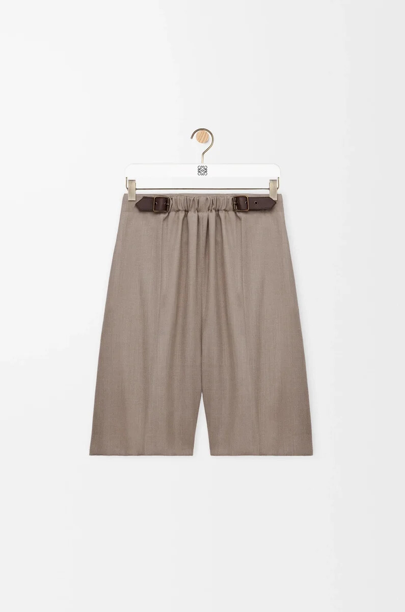 shorts con cinturón en lana beige melange