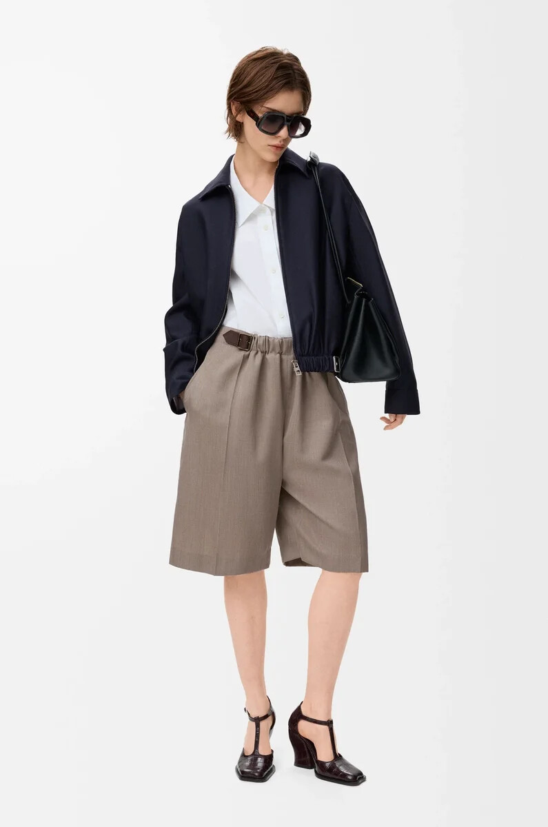 shorts con cinturón en lana beige melange