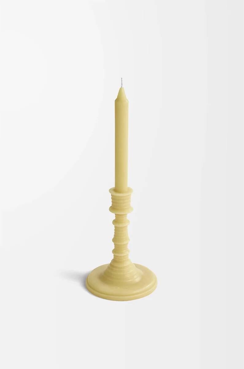 candelabro de cera de madreselva amarillo