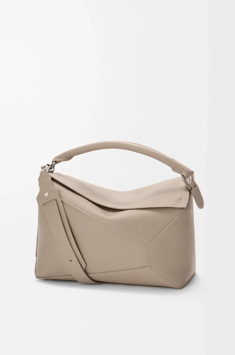 bolso mediano puzzle edge en piel de becerro granulada suave color arcilla