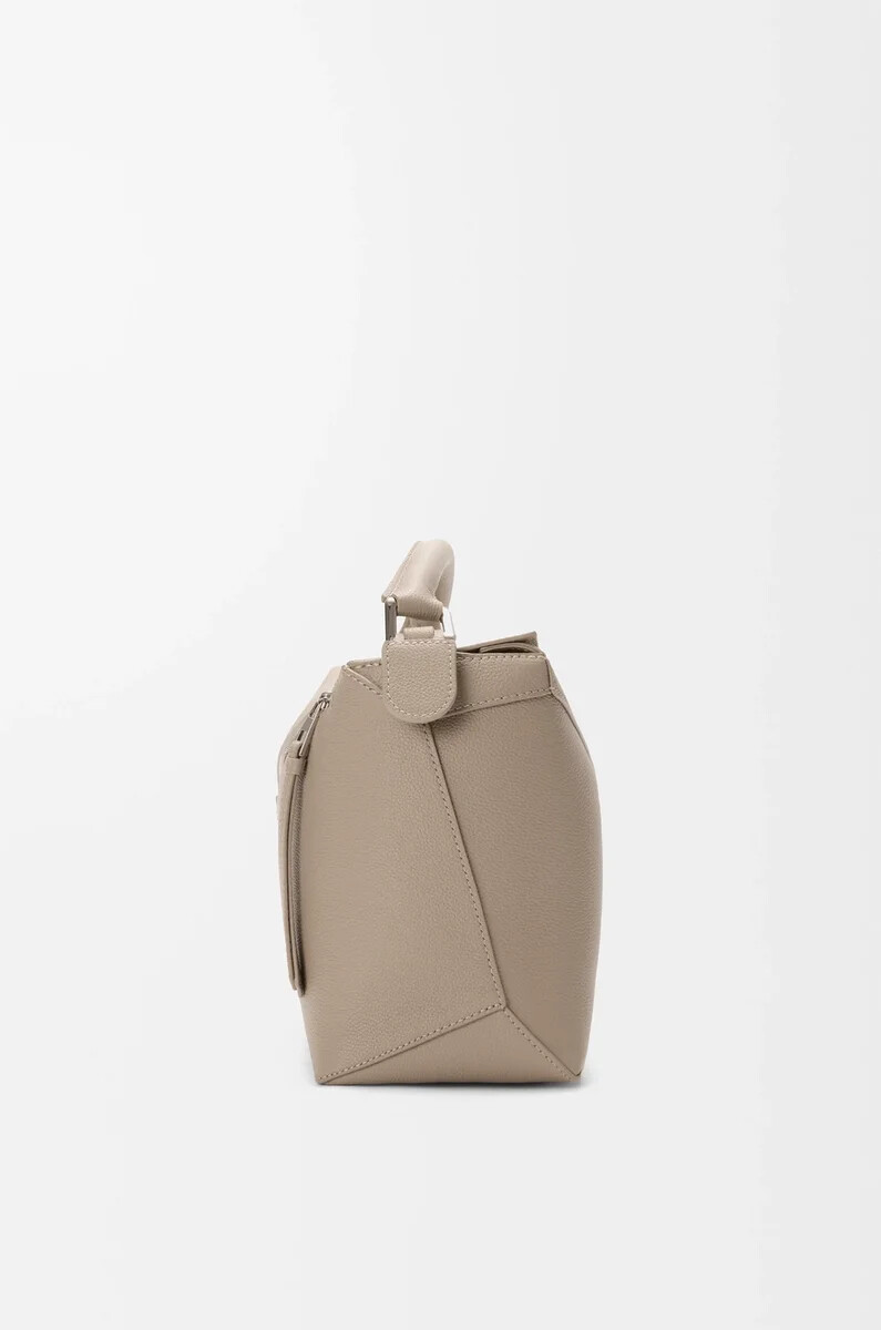 bolso mediano puzzle edge en piel de becerro granulada suave color arcilla