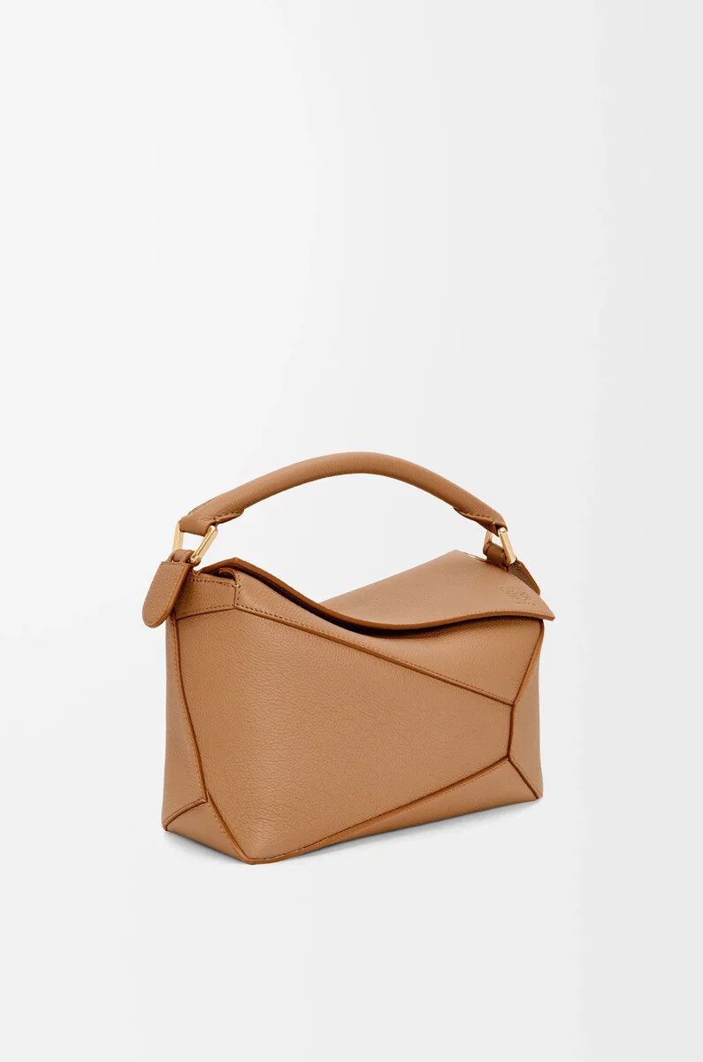 bolso pequeño puzzle edge en piel de becerro granulada suave color toffee