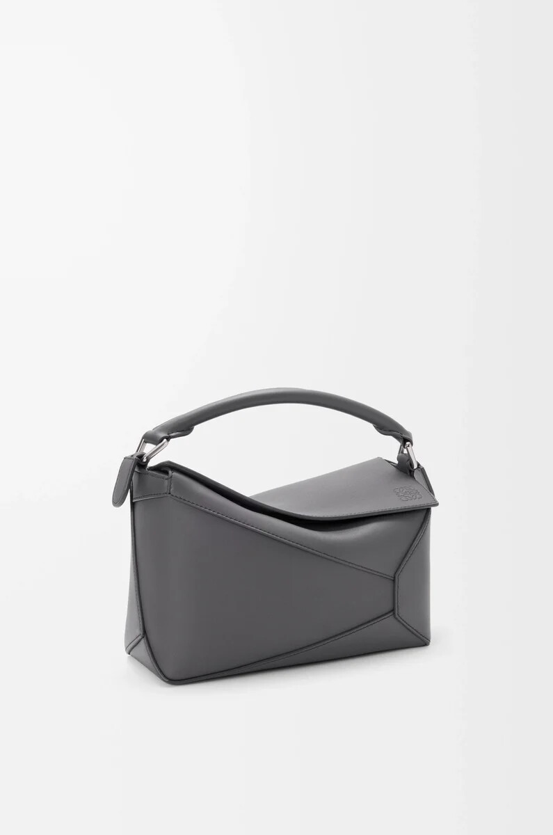 bolso pequeño puzzle edge en piel de becerro clásica color pizarra