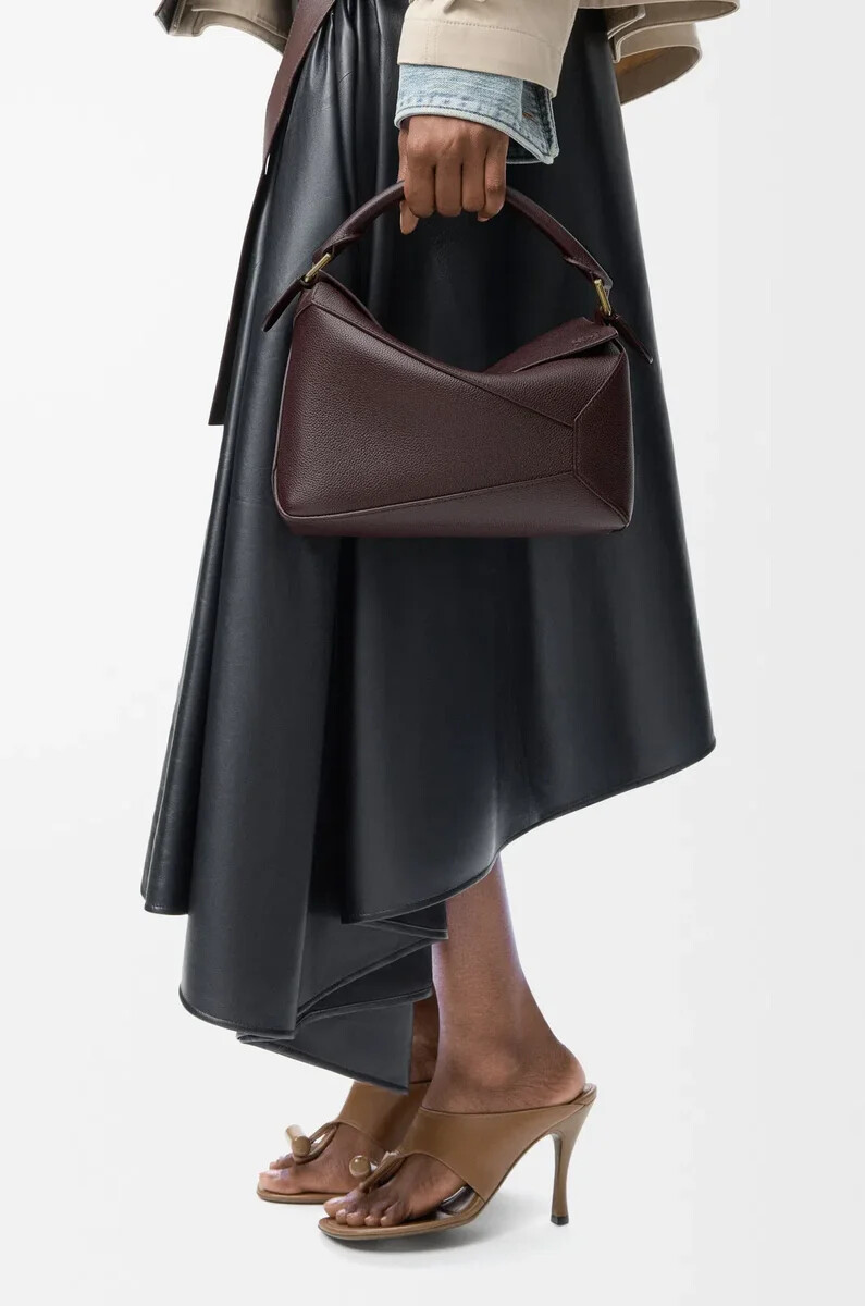 bolso pequeño puzzle edge en piel de becerro granulada suave color castaño oscuro
