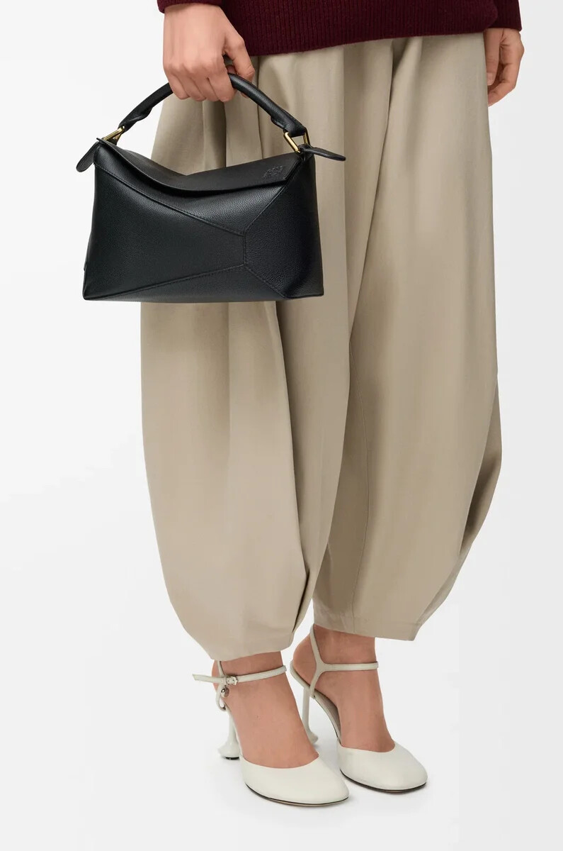 bolso pequeño puzzle edge en piel de becerro granulada suave negro