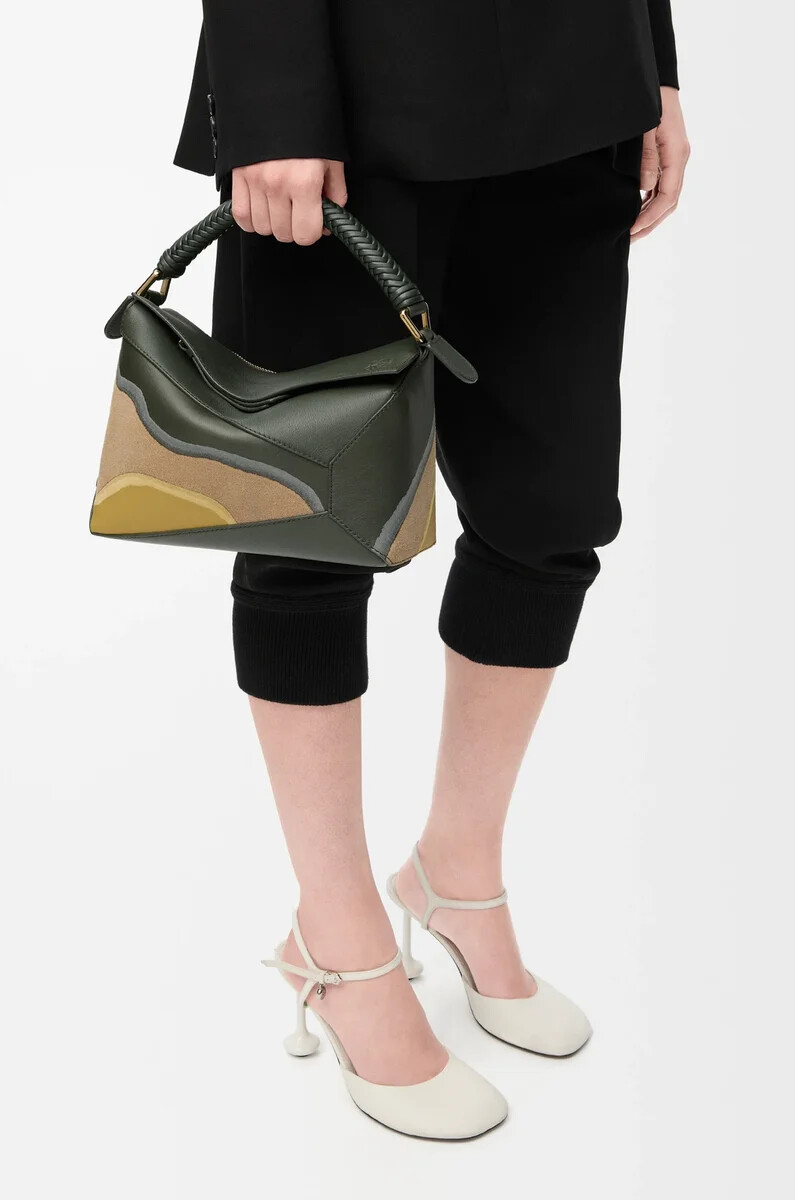 bolso pequeño puzzle edge landscape en piel de becerro napa verde botellaocre