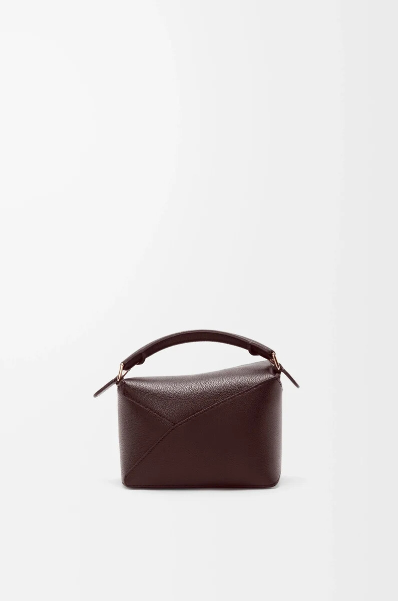 bolso mini puzzle edge en piel de becerro granulada suave color castaño oscuro