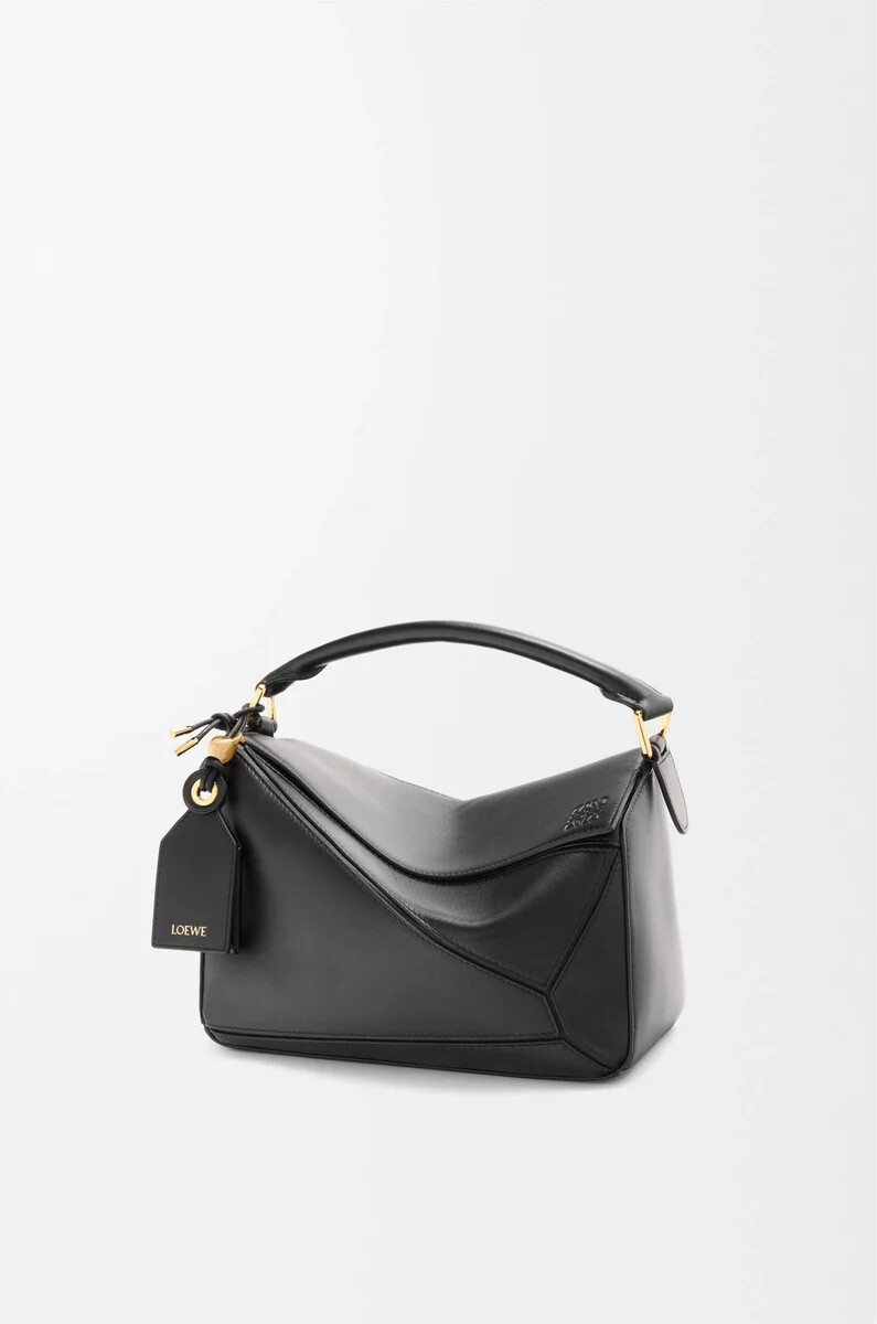 bolso puzzle pequeño featherlight en piel de cordero napa negro