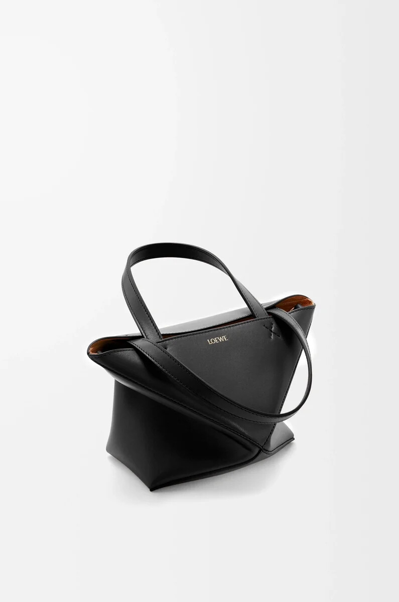 bolso tote mini puzzle fold en piel de becerro brillante negro