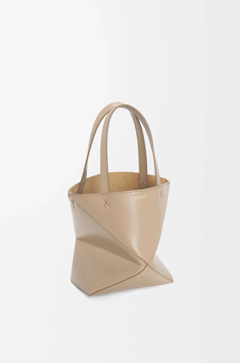 bolso tote mini puzzle fold en piel de becerro brillante color arena