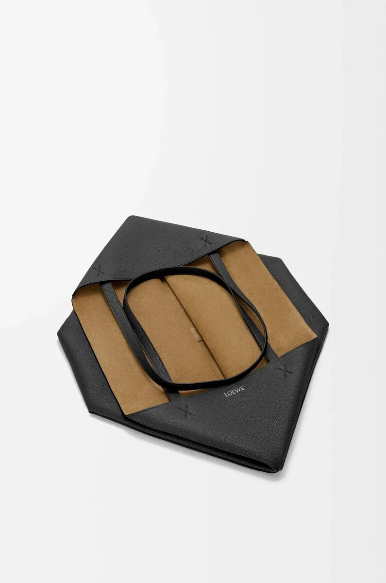 bolso grande plegable horizontal puzzle fold en piel de becerro granulada suave color negro