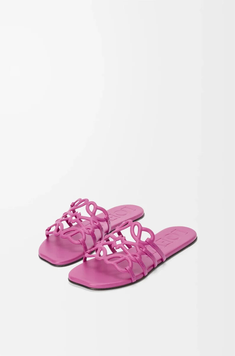 sandalias petal anagram en suave piel de becerro color fucsia