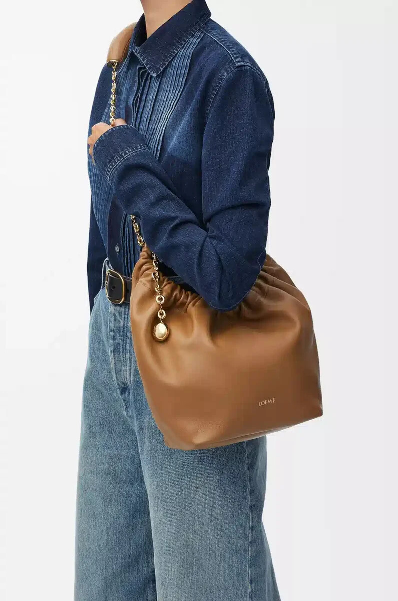 bolso pequeño de piel de cordero napa suave color roble