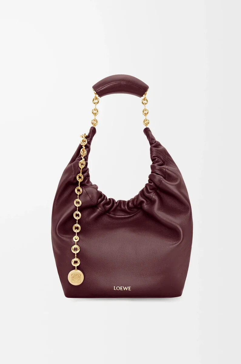 bolso pequeño de piel de cordero napa suave color burdeos oscuro