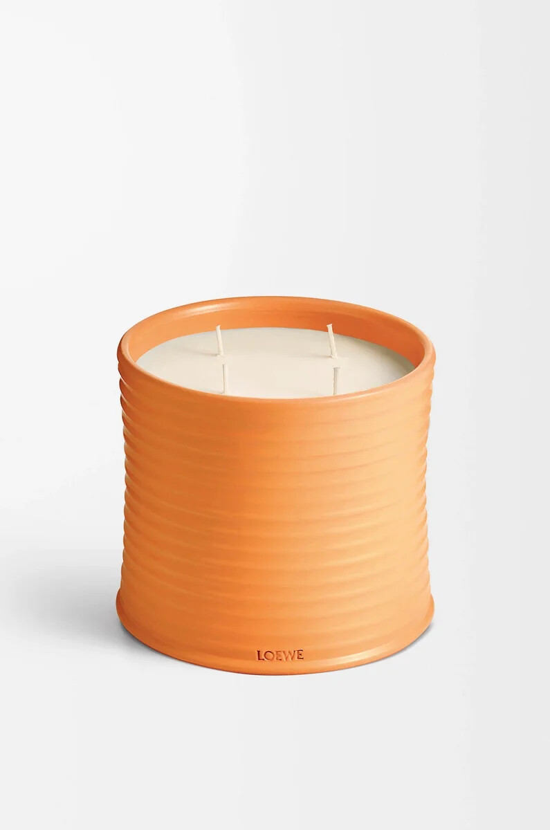 vela grande de flor de naranja mandarina brillante