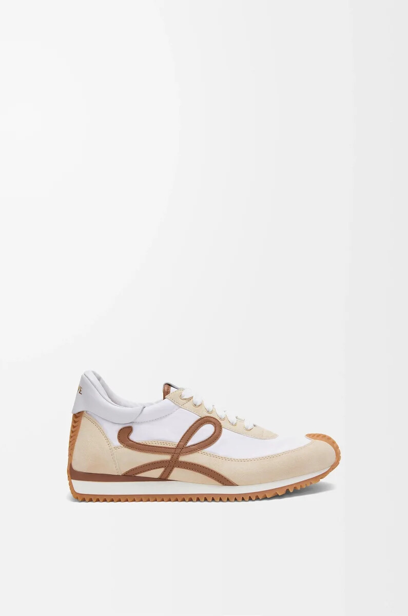 flow runner 2.0 en nailon y ante chocolatecasi Óptico