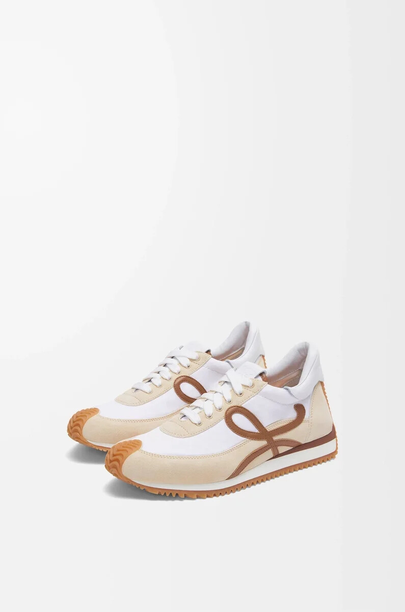 flow runner 2.0 en nailon y ante chocolatecasi Óptico