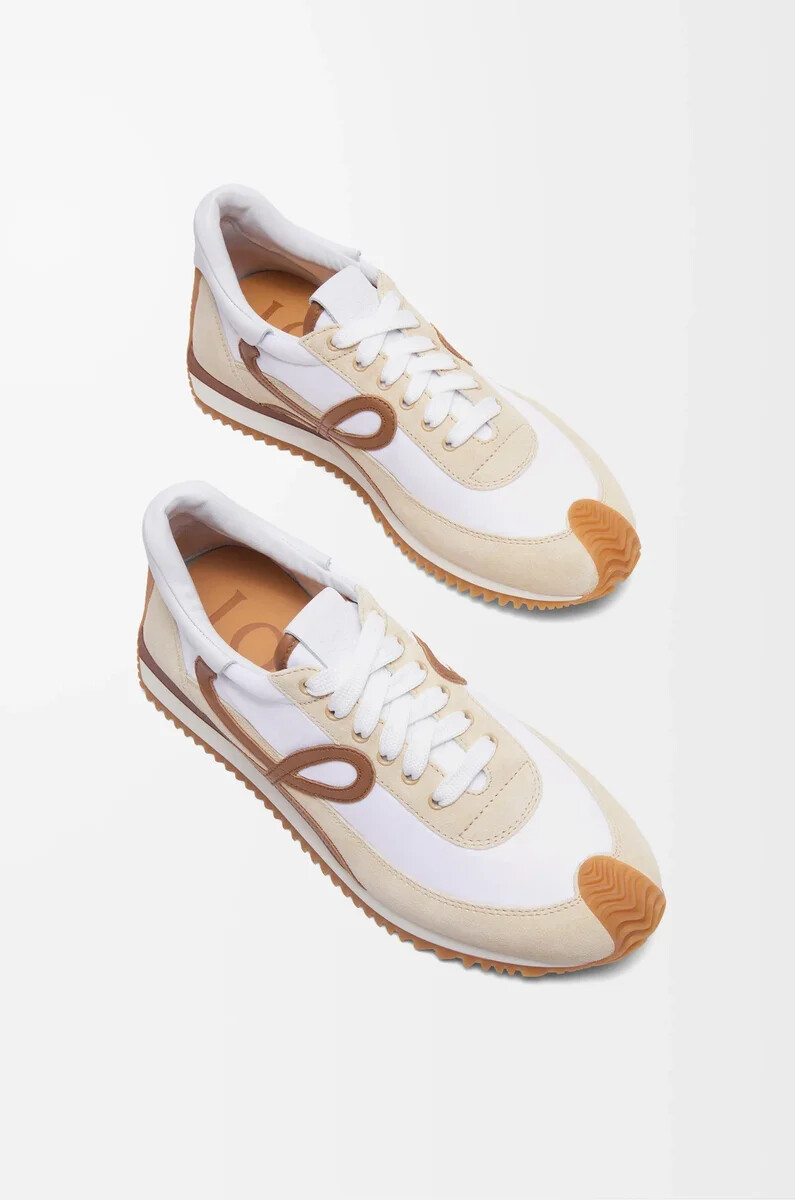 flow runner 2.0 en nailon y ante chocolatecasi Óptico